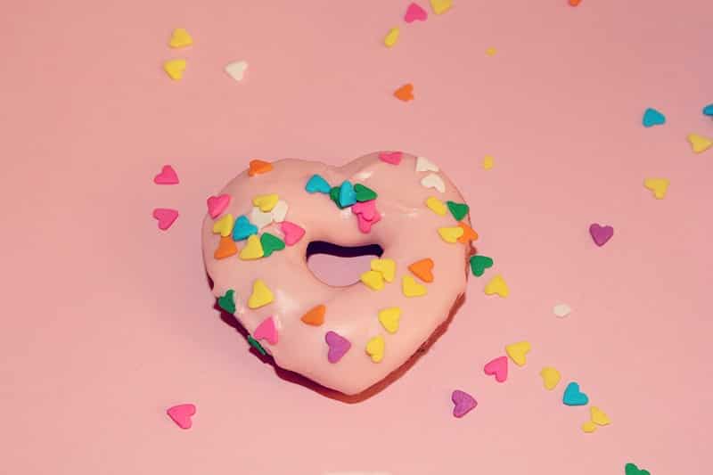 heart-pink-champagne-donuts-7