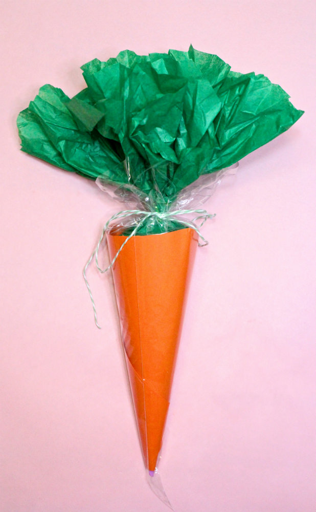 Surprise-Easter- Carrot-Candy-Favor-Bag