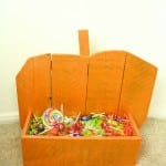 A Festive DIY/ DIH Rustic Pumpkin Stand!