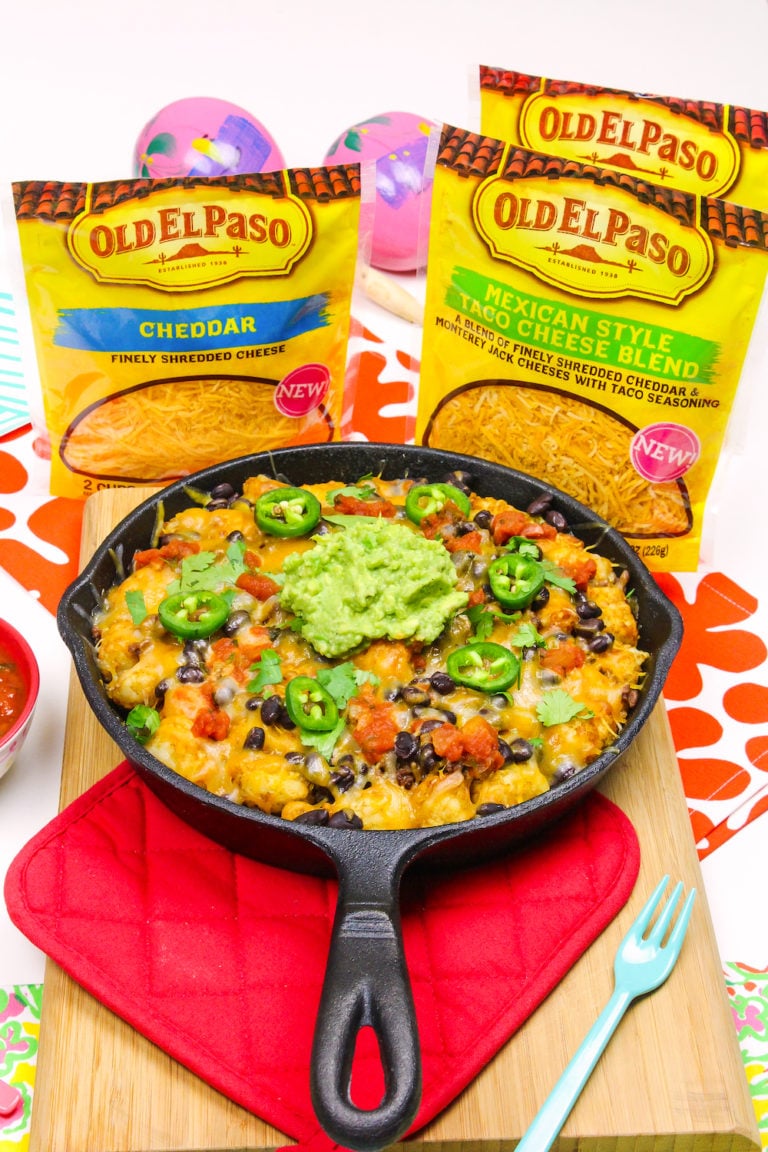 Easy Cinco de Mayo Cheesy Totchos!