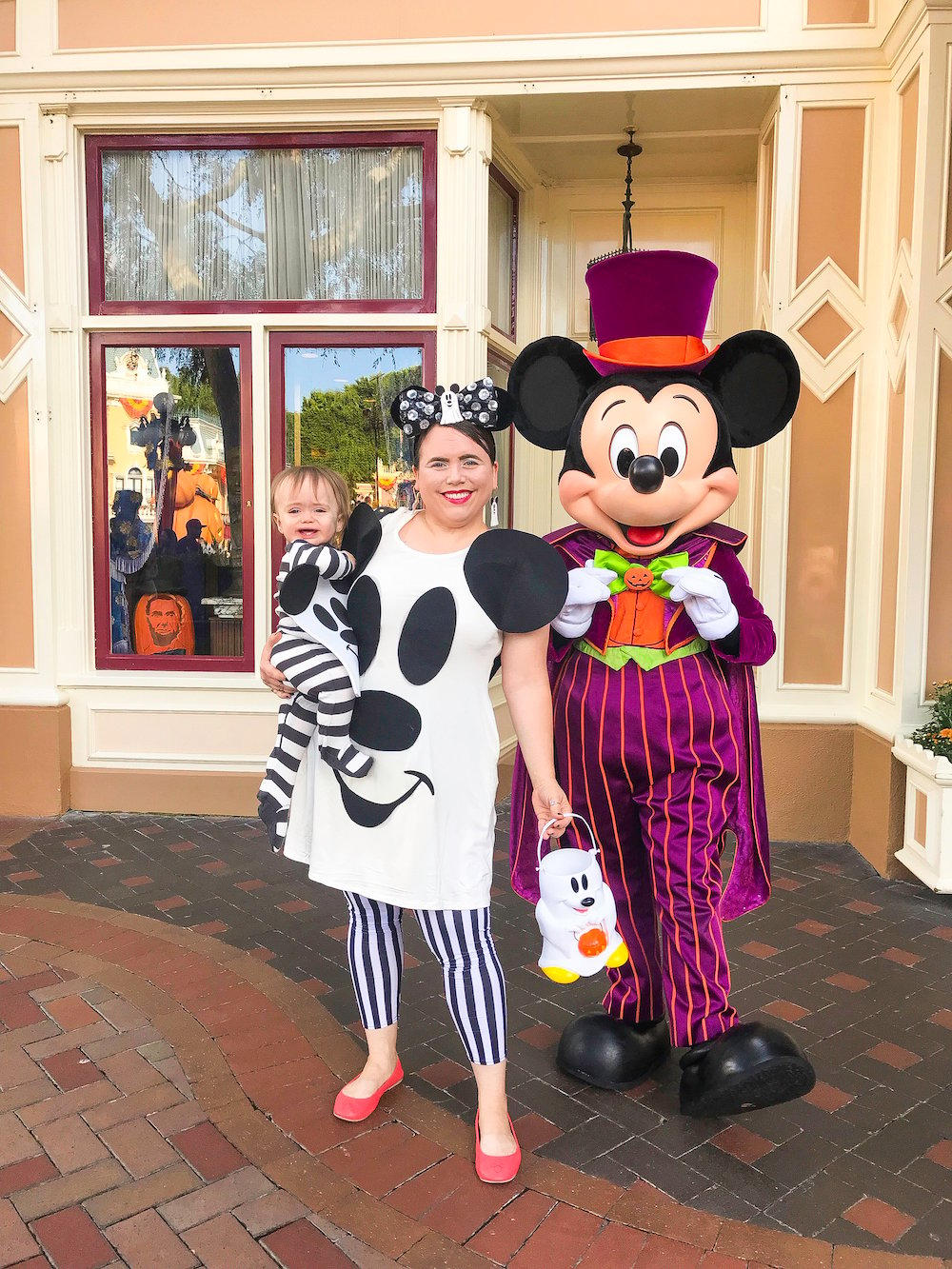 DIY Mickey Ghost Family Costume! - Brite and Bubbly