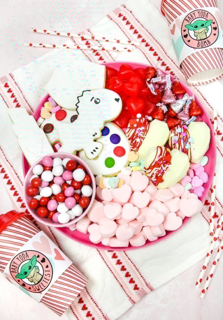 Valentine’s Day Hot Cocoa Bomb & Cookie Decorating Treats Board!