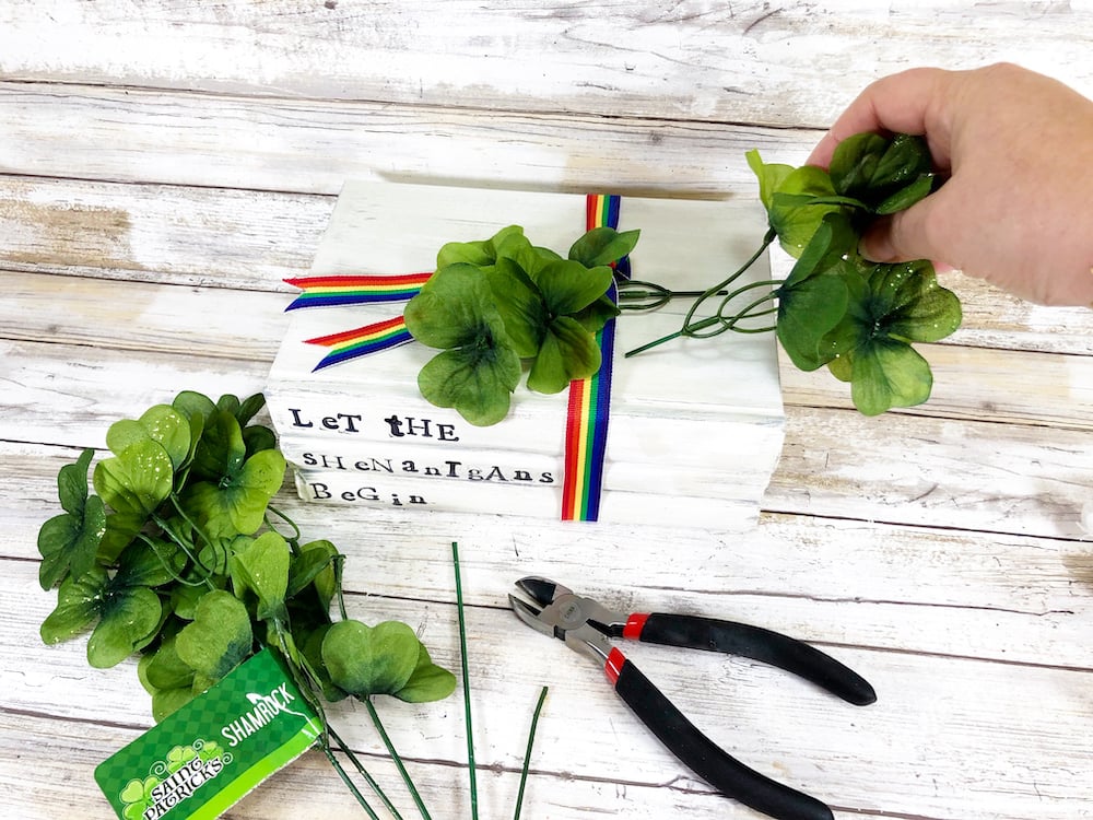 DIY Saint Patricks Day Book Decoration