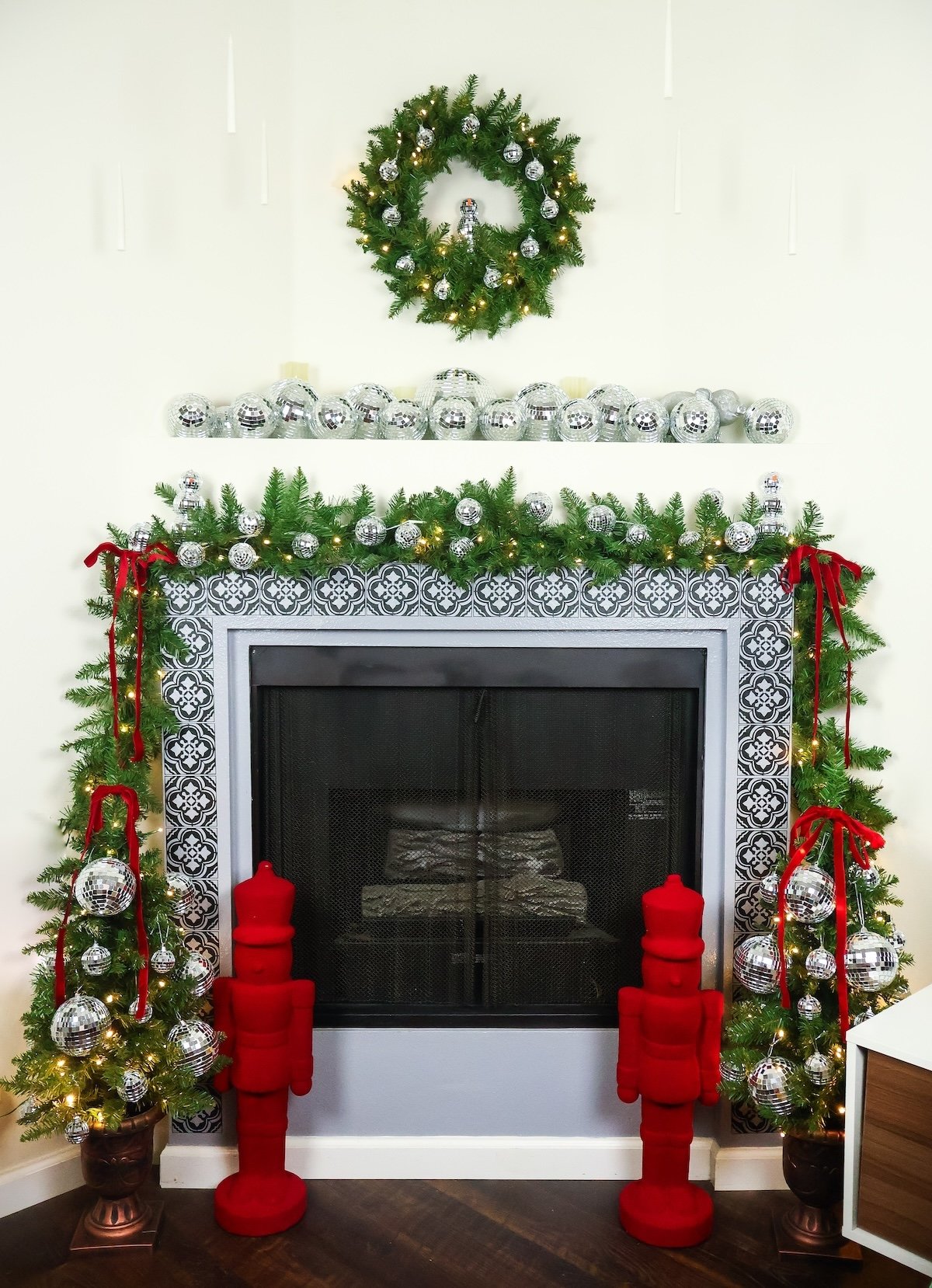 King of Christmas Set